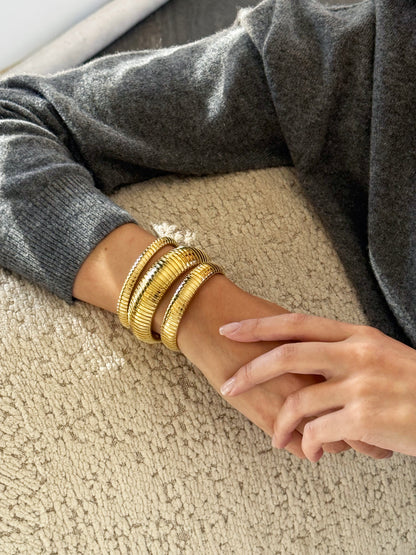 Domed Tubogas Cuff Bracelet 12mm - Yellow Gold