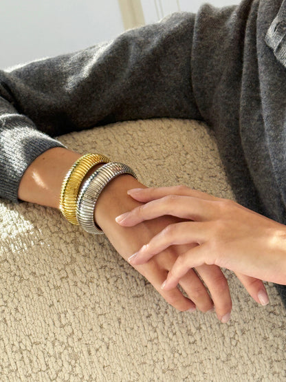 Domed Tubgoas Cuff Bracelet 20mm - Yellow Gold