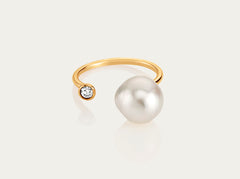 Baroque Pearl with Diamond Ring 10k yellow gold